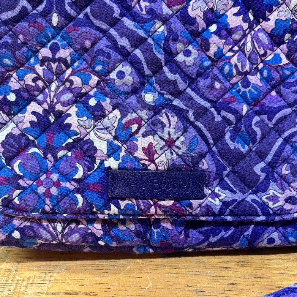 Vera Bradley Purple Floral Paisley Quilted Carson Crossbody Shoulder Bag Boho - Picture 2 of 9